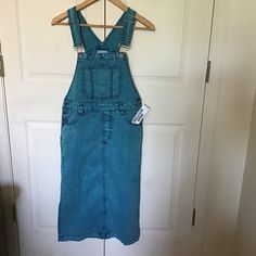 Nwt Urban Outfitters Uo Bdg Danni Maxi Skirtall Denim Overall Dress Size Xs Length: 47" Waist Is About 15.50'' 100% Cotton Bib Front Style - Utility Pockets - Adjustable Shoulder Straps High-waist Blue Denim Dress, Casual Blue Knee-length Denim Skirt, Knee-length Light Blue Denim Dress With Pockets, Casual High Waist Denim Dress In Denim Blue, Casual High Waisted Denim Blue Denim Dress, Casual High-waisted Denim Blue Denim Dress, Casual High Waist Denim Blue Dress, Casual High Waist Denim Dress, Casual High Waist Denim Dress For Spring