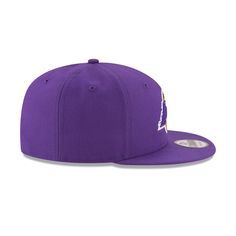 The Los Angeles Lakers 9FIFTY Snapback features an allover team colored fabrication with an embroidered Lakers logo at the front panels and an embroidered NBA logo at the rear above an adjustable snapback closure. Lakers Logo, Nba Logo, All Nfl Teams, Nfl Arizona Cardinals, Florida Panthers, Vancouver Canucks, Anaheim Ducks, Black Gloves, Toronto Blue Jays