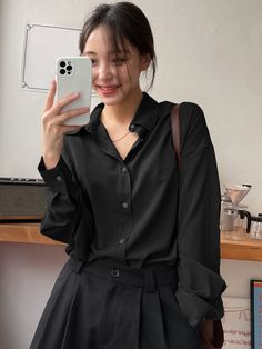 Negro Elegante Collar manga larga Tela Liso Camisa Embellished No-Elástico Primavera/Otoño Tops & Blusas & Camisetas de Mujer Black Formal Shirt Women, Black Button Up Outfit Women, Black Button Shirt Outfit, Black Button Up Shirt Outfit Aesthetic, Black Button Up Outfit, Black Shirt Outfit Women Casual, Black Collared Shirt Outfit, Black Button Up Shirt Women, Black Button Down Shirt Outfit