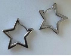 Dope Jewelry Silver, Starcore Clothes, Star Girl Jewelry, Star Girl Aesthetic Clothes, Peircings Earring Aesthetic, Peircings Earring, Stargirl Clothes, Odd Jewelry