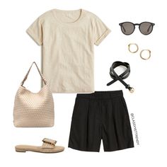 10 Ways To Wear Black Linen Shorts - How To Style Linen Shorts, Shorts Ootd, Minimalist Fashion Summer, Style Uniform