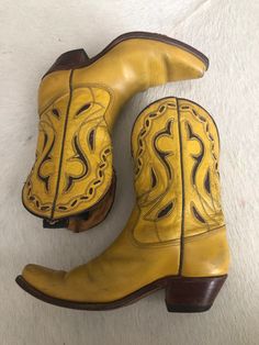 Lv Aesthetic, Acme Boots, Cowgirl Photoshoot, Custom Cowboy Boots, Hopalong Cassidy, Vintage Cowboy Boots, Boot Pulls, Vintage Boots, Cowboy Western