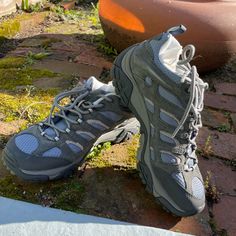 New In Box! Merrell Moab Ventilator Hiking Shoes In Size 8.5 Wide. Style J87762w Never Worn Gray Lace-up Walking Shoes For Outdoor, Gray Functional Walking Shoes With Round Toe, Functional Gray Walking Shoes With Round Toe, Functional Gray Walking Shoes With Laces, Gray Walking Shoes With Arch Support, Gray Lace-up Walking Shoes For Outdoor Activities, Functional Gray Lace-up Walking Shoes, Gray Walking Shoes With Ortholite Insole, Gray Low-top Walking Shoes For Outdoor Activities