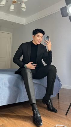 Black Outfit For Men Formal, Men In Formal Attire, Men’s Suit With T Shirt, Suits For Asian Men, Black Classy Outfit Men, Formal Ideas For Men, Formal Mens Fashion Aesthetic, Formal Fits For Men, Man Formal Style