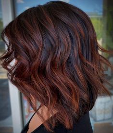 Auburn Brown Balayage, Dark Auburn Highlights, Chocolate Copper Hair, Brown Auburn Hair, Hair Dye Color Ideas, Dark Brown Hair With Highlights, Cowboy Copper Hair, Copper Hair Dark, Auburn Balayage