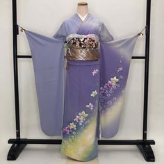 This is a traditional Japanese costume. Length: 166.5cm Length from sleeve to sleeve: 68cm Sleeve width 34cm Sleeve length 109.5cm Front width 24.5cm Back width 30.5cm Length: 438 cm Tip of the hand: 56.5 cm Material: Pure Silk Condition: Please see photos. "Furisode" symbolizes youthfulness and glamour, and it is considered a garment to make oneself look beautiful. It is characterized by gorgeous designs with traditional Japanese patterns, expressing traditional Japanese culture and aesthetics. Kimono makes your life even more beautiful. Thank you for visiting my page. My store owns a lot of unique items that you won't see in other stores. You won't regret it! Please see photos for details. If you have any questions, feel free to ask me. Our items are 100% authentic!! We guarantee quality Kimono Traditional, Furisode Kimono, Cute Kimonos, Kimono Japan, Traditional Japanese Kimono, Kimono Design, Japanese Patterns, Japanese Outfits, Kimono Dress