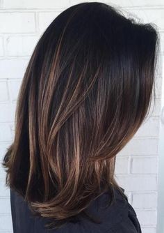 Balayage Caramel, Dark Chocolate Hair, Rambut Brunette, Brunette Ombre, Chocolate Brown Hair Color, Hair Color Chocolate, Edgy Pixie, Brunette Balayage