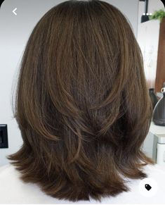 Midi Haircut, U Cut Hairstyle, Collarbone Length Hair, U Cut, Messy Wavy Hair, Haircut For Women, Womens Haircuts Medium, Medium Layered Haircuts, Medium Curly Hair Styles