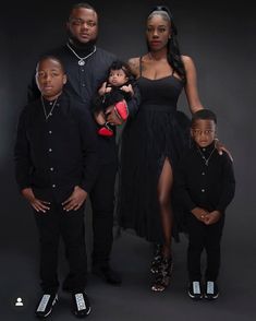 Black Family Photoshoot, Black Celebrity Couples, Black Family, Dancers Outfit, Glam Photoshoot