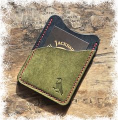 Handmade Leather Work, Leather Wallet Design, Folded Notes, Leather Craft Projects, Wallet Minimalist, Jackdaw