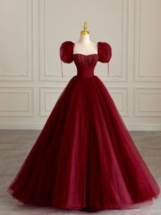 Debut Gowns 18th Elegant, Evening Dresses Long Elegant, Dress Long Elegant, Burgundy Evening Dresses, Debs Dresses, Dresses Long Elegant, Debut Gowns, Elegant Evening Gown, Burgundy Evening Dress