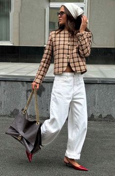 Tweed Trousers Outfit, Style Pic, Trousers Outfit, Tweed Trousers, Early Fall Outfits, Trouser Outfit, Winter Capsule, Styling Inspiration, Winter Fits