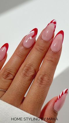 red Christmas nails, cute christmas nails Red Easy Nail Designs, Trendy Nails Christmas 2024, Simple Nail Design For Christmas, Christmas/newyears Nails, Christmassy Nails Simple, Winter Christmas Nails 2024, Christmas Nail Art Designs Easy, Acrylic Nails Ideas Winter, Fancy Red Nails