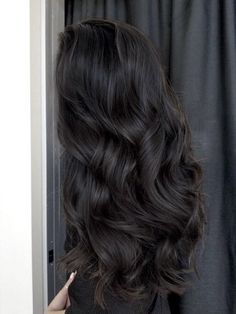 Black Wavy Hair, Hairstyles For Layered Hair, Long Dark Hair, Hair Stylies, Long Hairstyles, Beautiful Long Hair, Brunette Hair, Aesthetic Hair