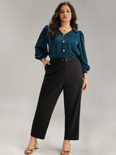 Shop Plain Pocket Buckle Detail Elastic Waist Pants at BloomChic. Plus Size Clothing & Plus Size Pants. BloomChic is a digital-first fashion and lifestyle destination for modern women sizes 10-30. Plus Size Short, Plus Size Conference Outfit, Plus Size Business Attire Professional, Curvy Office Outfit Business Casual, Business Casual For Plus Size Women, Curvy Professional Work Outfits, Plus Work Outfit, Plus Size Office Outfits Business Casual, Business Casual Outfits For Plus Size Women