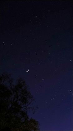 Moon and stars | Night photography | Astrography | Aesthetic Stars Pics Night Skies, Stars Night Sky Aesthetic, Star Asthetic Picture, Night Sky Aesthetic Stars And Moon, Moon And Stars Pictures, Sky Full Of Stars Aesthetic, Pictures Of Night Sky, Night Sky Moon Wallpaper, Midnight Sky Aesthetic