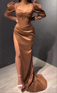 Wedding Guest Outfit Summer Casual, Classy Prom Dresses, Stunning Prom Dresses, Satin Evening Dresses, Prom Dress Inspiration, Pretty Prom Dresses, Wedding Guest Outfit Summer, Prom Outfits, Satin Prom Dress