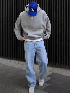 Men Sporty Outfits Casual, Trendy Man Outfits Casual, Best Mens Outfits, Trendy Boys Outfit 2024, Mens Clothing Inspiration, Men Styling Ideas, Casual Outfits Men Jeans, Make Outfit Ideas, Men Fit Outfit