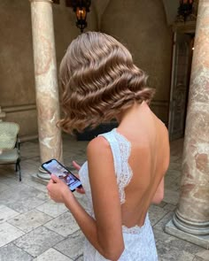 Bride Wedding Hair Short, How To Style Short Hair Wedding, Wedding Bride Hairstyles For Short Hair, Short Hair Styling Ideas For Wedding, Matric Ball Hairstyles Short Hair, Short Occasion Hair, Wedding Hairstyles For Short Hair Pearls, Short Fine Wedding Hairstyles, Vintage Short Wedding Hair