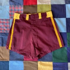 1960s, All Cotton Athletic Shorts. Satin Twill Stripe Detail On Each Side. 5 Button Fly. Back Right Pocket. 2" Belt Loops. Super Wearable. Great Condtion- A Faint Mark On One Belt Loop, See Up Close Photo. All Buttons In Tact, All Seams Secure. No Other Flaws. Marked Size 28. Measures Aprox: 28-29" WAIST 36" HIPS 13" RISE 2.5" INSEAM 12" LEG OPENING 13" LONG Cheap Retro Sports Shorts, Vintage Athletic Shorts, Gymwear Women, Vintage Athletic Wear, Clothes Beach, Gym Wear For Women, Satin Shorts, 60s Mod, Sporty Outfits