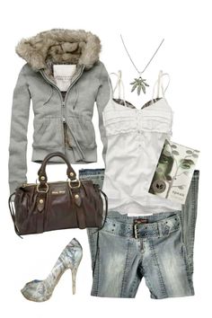 Cozy Club Outfit, Cute 2000s Outfits Winter, Dream Clothes Y2k, Dark Wardrobe Aesthetic, Trashy Y2k Fall Outfits, Fall Mcbling Outfits, 200ps Fashion, Stalkhomr Style, Autumn Y2k Outfits