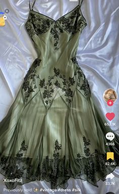 Dark Green Vintage Dress, 22th Birthday, Clothing Aesthetics, Green Prom Dresses, Whimsical Dress, Green Prom, Floral Prom Dresses, Dream Outfits