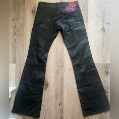 Never Worn!!! <<< Offer!!! Perfect Material Low Rise Flare/Bootcut Black Bottoms With Standard Cut Leg For Night Out, Black Bottoms For Night Out With Standard Cut Leg, Chic Black Pants, Von Dutch Jeans, Low Rise Pants, Von Dutch, Black Flare, Bell Bottom, Jeans Women