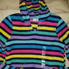 Awesome Hooded Fleece Pullover Kangaroo Pouch In Front Great Rainbow Color For Easy Matching!! No Visible Flaws Or Damage All Items Marked With Are Bundle 4 For $12 Deal.... All Orders Over $15 Will Receive A Free Gift Orders $75 Or More Will Be Shipped Free Multicolor Fleece Sweatshirt With Long Sleeves, Multicolor Fleece Long Sleeve Sweatshirt, Multicolor Long Sleeve Fleece Sweatshirt, Multicolor Fleece Hoodie Top, Multicolor Fleece Hoodie, Casual Fleece Tops For Playtime, Multicolor Fleece Tops For Winter, Multicolor Fleece Winter Tops, Multicolor Long Sleeve Fleece Hoodie