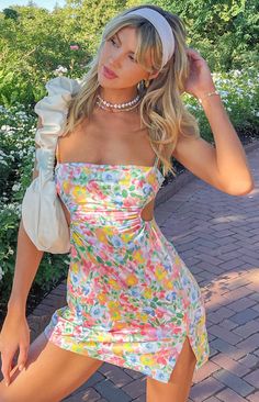 Jenna Cut Out Mini Dress Multi – Beginning Boutique US Nashville Outfit, Cut Out Mini Dress, Nashville Outfits, Floral Slip Dress, Dress Stores Online, Mode Inspo, Mini Dress Shop, Floral Mini Dress, Cami Dress