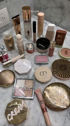 ──★ ˙ ̟ Profumo Victoria Secret, Smink Inspiration, Make Up Inspo, Makeup Needs, Fancy Makeup, Makeup Obsession, Luxury Makeup, Pink Makeup