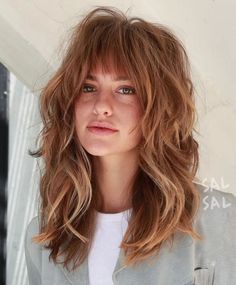 26 Choppy Shag Hairstyles For Medium Hair You Can’t Miss In 2024 Fall Hair Cuts, Cut My Hair, Hair Color Trends, Great Hair, Big Hair