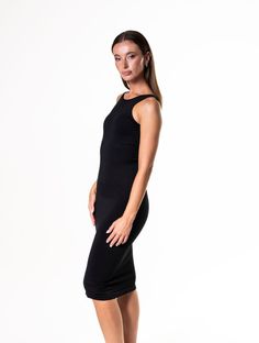 The Sleeveless Shapewear Maxi Dress offers a bra-free style with built-in removable bra pads for added convenience. Its tightly woven fabric in the waist and lower abdomen panels provide support and comfortable compression, while the inner chest panel offers slight support to your breasts. With a seamless contouring style and elastic compression fabric, this dress is perfect for all-day wear. Its backless design showcases your sexy back curves, making it a versatile choice for both basic and ret Lower Abdomen, Bra Pads, Compression Fabric, Backless Design, Free Style, Halloween Sale, Padded Bras, Zambia, Sierra Leone