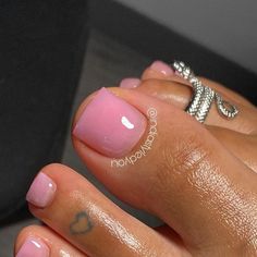 Pedicure Ideas Natural, Clear Pink Pedicure, Toe Acrylic, Toe Gel Nails, Natural Toes, Bubble Bath Toe Nails, Toe Nail Inspiration, Toe Color Ideas, Nail Toes Ideas