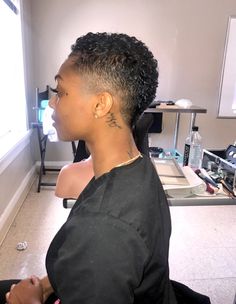 Super cute Black Women Short Haircut Fade 4c, Temp Fade Haircut Women, Women’s Fade Haircut, Curly Fade Women, Taper Fade Haircut Women, Twa Mohawk, Mohawk Hairstyles For Black Women, Black Women Short Hair, Fade Haircut Women