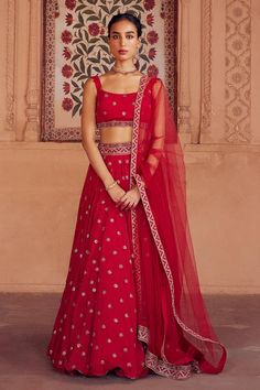 Fitted Red Blouse With Cutdana, Bollywood Lehenga With V-neck Unstitched Blouse, Red Fitted Sleeveless Lehenga, Festive Sleeveless Blouse With Cutdana Details, Red Cutdana Cotton Silk Lehenga, Lehenga Blouse, Anarkali, Aza Fashion, Lehenga