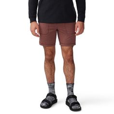 Hit the crag or campsite in comfort with the men's Mountain Hardwear Chillaction shorts. The Dream Knit fabric has a soft feel and plenty of stretch for full range of motion when you're on the go. Brown Cotton Shorts For Outdoor Activities, Relaxed Fit Functional Shorts For Outdoor, Sporty Brown Outdoor Shorts, Sporty Brown Shorts For Outdoor, Functional Relaxed Fit Shorts For Hiking, Casual Bottoms With Built-in Shorts For Camping, Functional Cotton Athletic Shorts For Outdoor, Comfortable Relaxed Fit Shorts For Outdoor, Casual Cargo Shorts For Camping