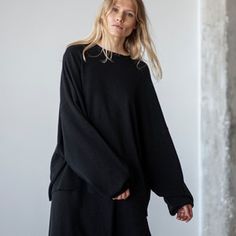 Oversized Lightweight Sweater Loose Sweater Oversize Jumper - Etsy Minimalist Dress Casual, Oversized Sweater Dress, Loose Fit Dress, Dress Loose Fit, Sweater Dress Oversized, Loose Fit Sweater, Oversized Jumper, Sweater Oversize, Minimalist Dresses