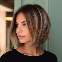 Inverted Bob with Chunky Layers Medium Length Center Part Hair, Very Short Brunette Hair, Bob Women Hairstyles, Shaggy Bob Haircut Medium, 40 Something Hair, Inverted Bob Haircuts For Thick Hair, Layers On Short Hair Mid Length, Longbob Hair Mid Length, Short Hairstyle Women Long Face