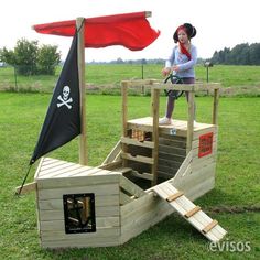 Pirate Ship Playhouse, Pallet Playhouse, Build A Playhouse, Kids Outdoor Play, Playhouse Outdoor, Wooden Playhouse, Woodworking For Kids, Wooden Pallet Projects, Backyard Playground