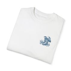 Coastal Cowgirl Comfort Colors Tshirt, Beachy Western Tee, Front & Back Graphic Summer Beach Shirt, Vintage Inspired .: The Comfort Colors 1717 tee is made with medium fabric (6.1 oz/yd² (206.8 g/m²)) consisting of high quality, 100% ring-spun US cotton for long-lasting comfort. .: The relaxed fit keeps the wearer comfy in both casual and semi-formal settings while the crew neckline delivers that classic, neat style which makes it perfect for accessorizing. .: The pre-shrunk fabric ensures a con White Screen Print Top For Vacation, White Screen Print Tops For Vacation, White Screen Print T-shirt For Beach Season, White Screen Print Shirt For Beach Season, White T-shirt With Screen Print For Beach Season, White Screen Print Shirt For Vacation, White Shirt With Screen Print For Vacation, White Cotton Tops For Beach Season, Pre-shrunk White T-shirt For Beach