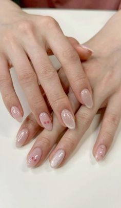 Embrace the elegance of soft light feminine nails with delicate pink and milky white shades. Perfect for a polished, natural look, these shiny, almond-shaped nails add a touch of grace to any style. From glossy pinks to subtle milky whites, discover nail designs that radiate femininity and sophistication. Whether you're looking for a minimal, chic manicure or a soft glam vibe, these light, glossy nails are the ultimate in timeless beauty. Follow for daily nail inspiration, trendy designs, and feminine nail care tips to keep your hands looking flawless! Japanese Gel Nail Designs, Nails Idea Summer, Nail Selfies, Simple Summer Nail Designs, Feminine Nails, Nail Polish Top Coat, Opi Top Coat, Glossy Nails, Chic Manicure