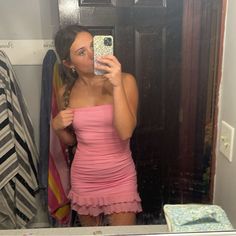 Size Xs Never Worn Mesh Material Pink Homecoming, Homecoming Party, Mesh Material, Dresses Xs, Homecoming, Pink Ladies, Light Pink, Colorful Dresses, Party Dress