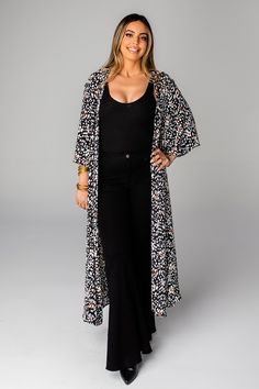 BuddyLove Alix Maxi Length Duster - Fossil High Waisted Flare Jeans, High Waisted Flares, Jeans Dark Wash, Plus Size Maxi Dresses, Black Abstract, Clothing Labels, Elbow Length Sleeve, Boutique Clothing, Flare Jeans