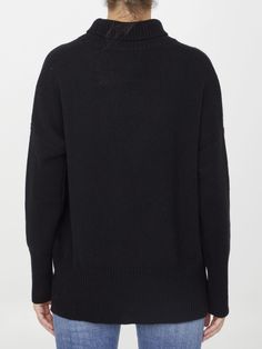 Heidi high-neck sweater in black cashmere. Ribbed collar, cuffs and hem. Asymmetric hem. Regular fit. Size nationality: USComposition: 100% Cashmere Black High Neck Cashmere Sweater, Black Cashmere Turtleneck With Funnel Neck, Black Turtleneck With Ribbed Cuffs For Work, Black Cashmere Turtleneck With Ribbed Collar, Lisa Yang, Red Valentino Shoes, Wang Dress, Expensive Handbags, Stella Mccartney Bag