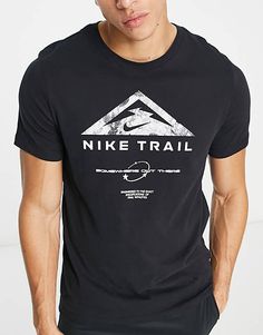 Outdoor Sportswear Tops With Letter Print, Black Athletic Tops For Outdoor, Athleisure Letter Print Tops For Outdoor, Sporty T-shirt For Outdoor Sports Season, Outdoor Sportswear T-shirt, Black Tops For Outdoor Sports Season, Black Outdoor Tops For Sports, Functional Moisture-wicking Tops For Streetwear, Sportswear Tops With Graphic Print