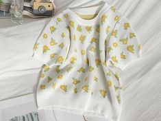 O-Neck Flower Pattern Solid Knitted Shirt – Tomscloth Kawaii Crew Neck Summer Tops, Kawaii Cotton Sweater For Spring, Kawaii Crew Neck Top, Kawaii Crew Neck Top With Screen Print, Spring Long Sleeve Kawaii Sweatshirt, Cute Grunge, Baby Tees Y2k, Y2k Baby Tee, Cargo Skirt