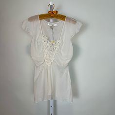 Cotton Silk Blend. New With Tags. Size Large White Lace Trim Top For Day Out, White Fitted Summer Blouse, White V-neck Top For Daytime, White Bohemian Top For Daytime, Elegant White Daytime Blouse, Summer White Blouse With Lace Trim, White Summer Blouse With Lace Trim, White Short Sleeve Blouse For Daytime, White Summer Top For Daywear