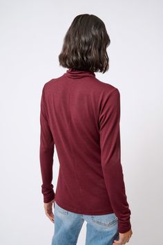 For all you non-wool lovers, we found the finest of Italian brushed jerseys to create this new essential for your Fall wardrobe. With a center front and center back seam, this style has a long turtleneck and long sleeve for extra gathering, the perfect Length for easy layering, and soft hand finish to make it your favorite.ESTIMATED DELIVERY 8/15/22 Center front and center back seams, long turtleneck with clean finish, longer sleeve length. - 83% Polyester, 14% Viscose, 3% Elastin - Fabric woven Fitted Turtleneck, Soft Hands, Soft Hand, Fall Wardrobe, Woven Fabric, Layering, Turtle Neck, Sleeve Length, Wine