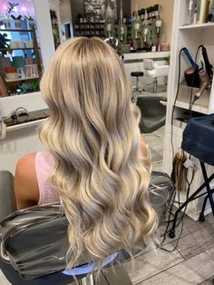 Hair Color Idea Blonde, Blonde Hair Curtain Bangs Long, Blond Hair With Highlights Summer, Long Blonde Prom Hair, Full Balyage Long Hair Blonde, Highlights Into Balayage Blonde, Blondes With Blonde Highlights, Full Blonding Service, Full Teasy Lights