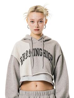 Composition : cotton 100%Color : GreyCountry of Origin : KOREA Arch Logo, Hoodie Women, Crop Hoodie, Grey Hoodie, Hoodie Top, Cropped Hoodie, Arch, Top Outfits, Running